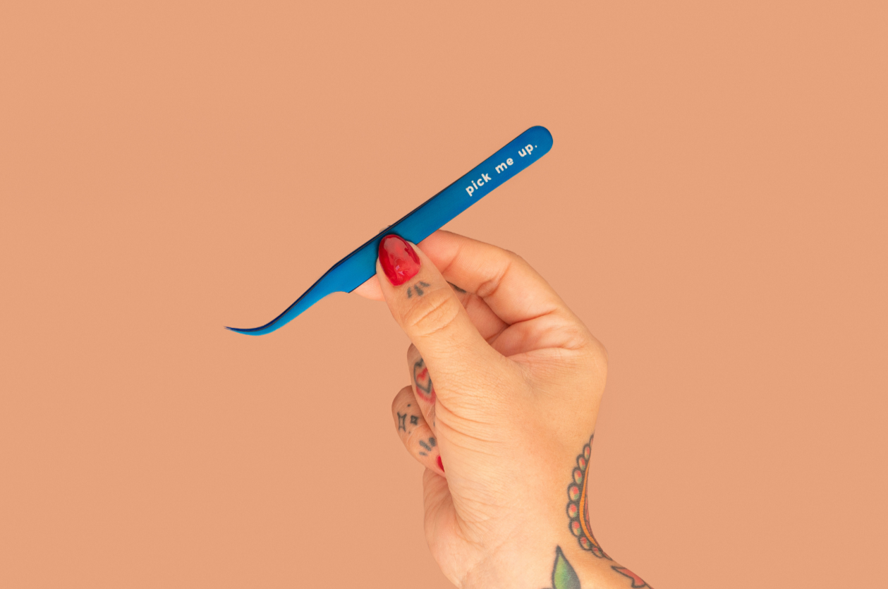 Mighty Bright LED Tweezers with Magnifying Glass and Light — AllStitch  Embroidery Supplies